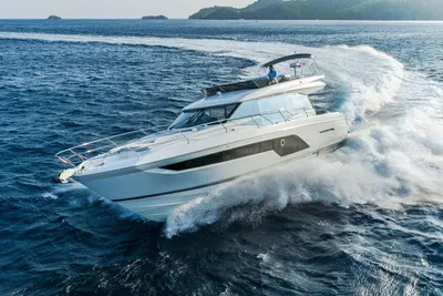 2024 Prestige 590
