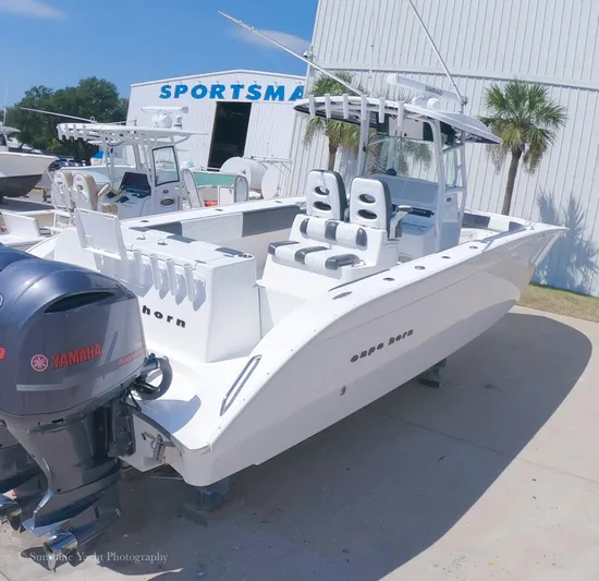 Higher Power Yacht Photos Pics 2017 Cape Horn 36XS boat with Yamaha outboard engines at Sportsman dealership.