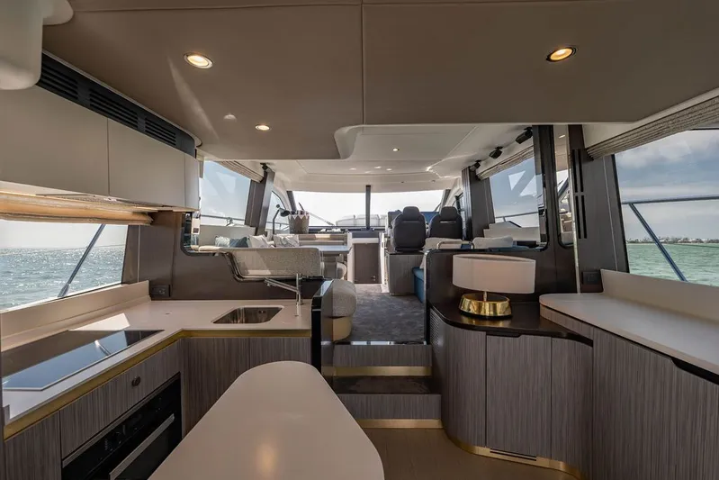 Island Time Yacht Photos Pics 