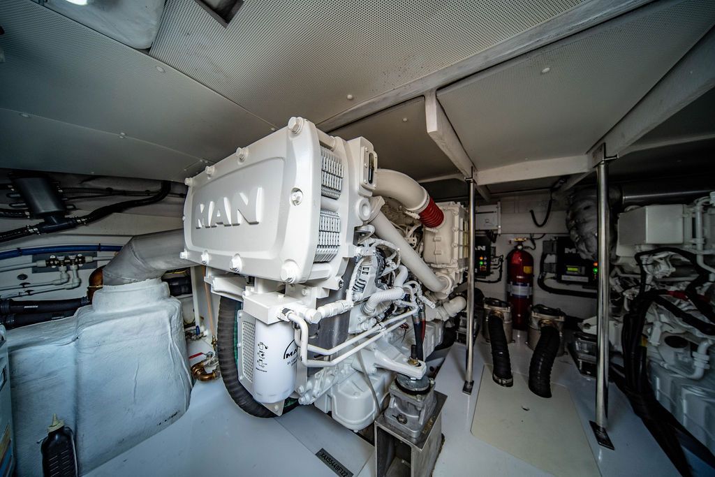 2022 Azimut 55 