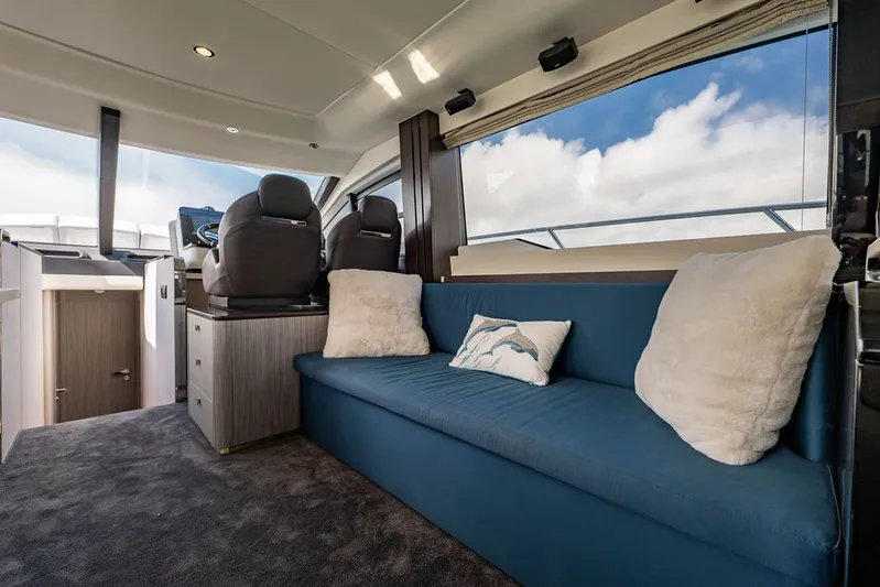 Island Time Yacht Photos Pics 