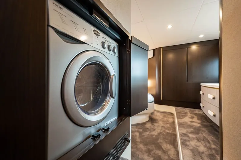 Island Time Yacht Photos Pics 