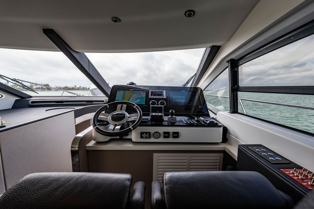 2022 Azimut 55 