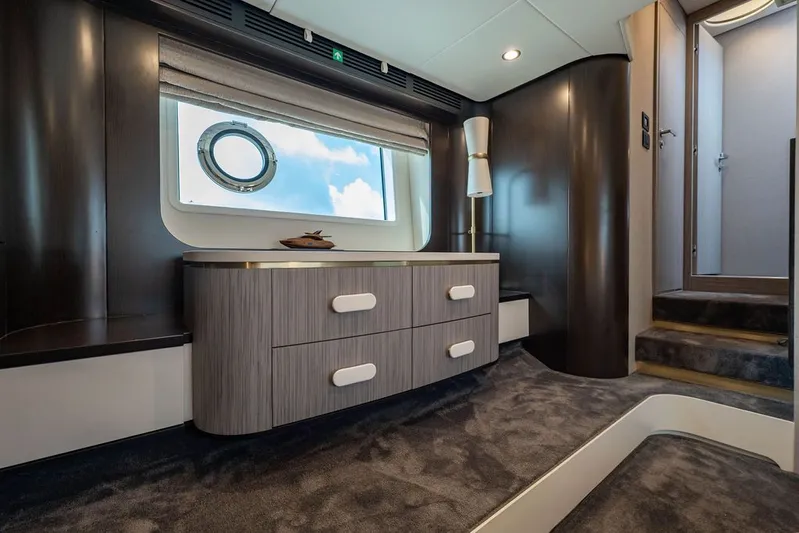 Island Time Yacht Photos Pics 