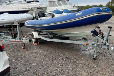 2004 Avon Adventure 620 Open