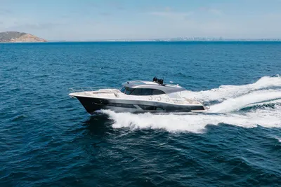 Riviera 645 SUV