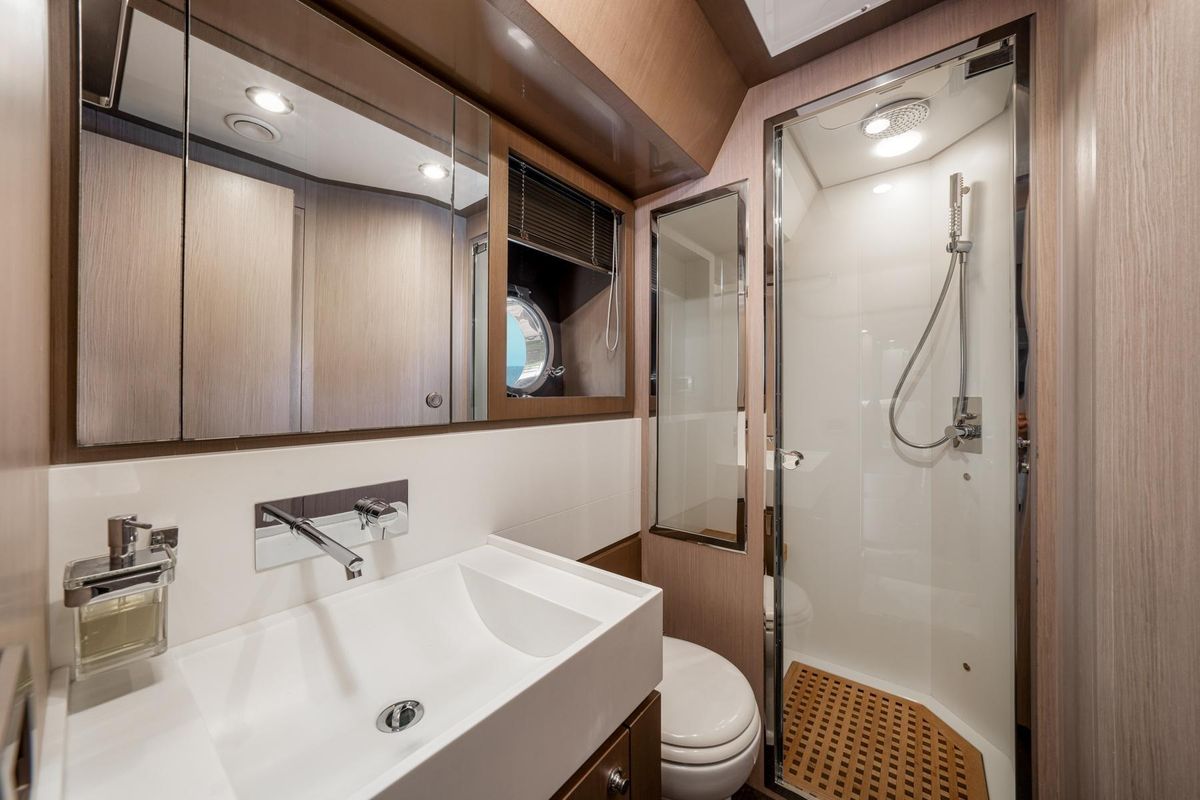 2012 Riva 86 