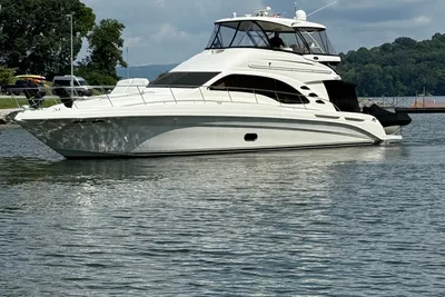 Sea Ray 550 Sedan Bridge