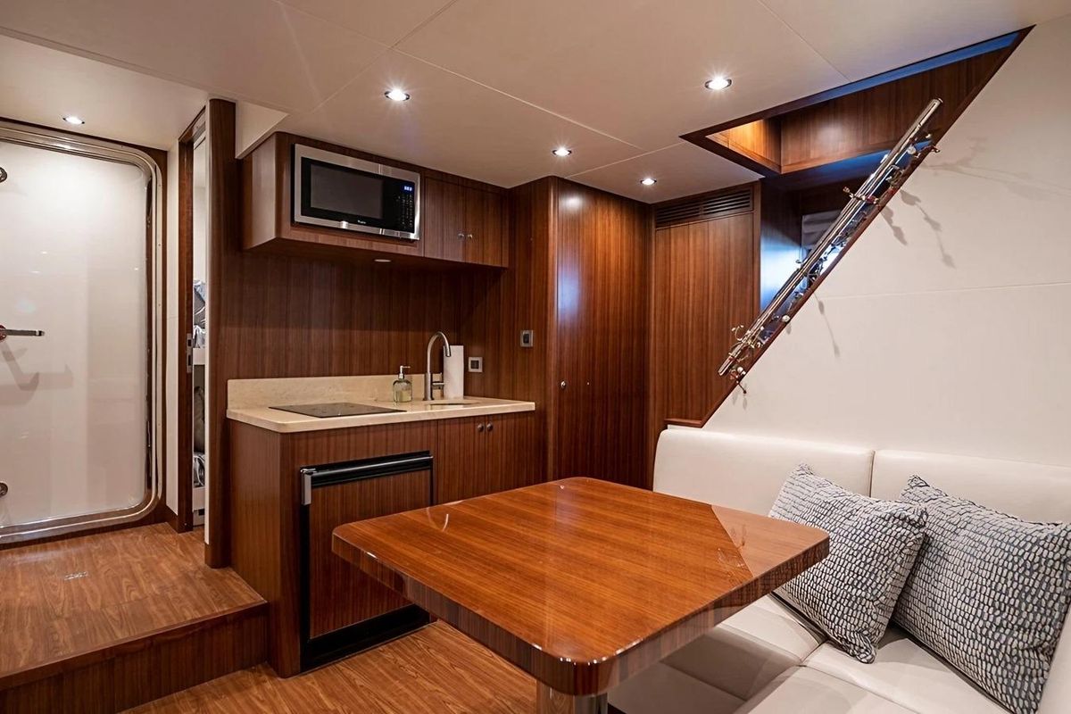 2020 Ocean Alexander 100 