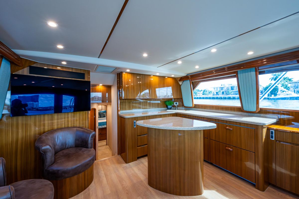 2016 Viking 46 