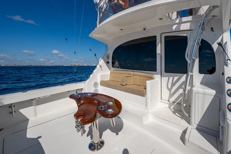Blind Date Yacht Photos Pics 