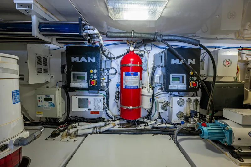 Blind Date Yacht Photos Pics 