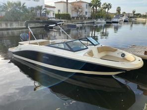 2021 Sea Ray SPX 210 HORS BORD