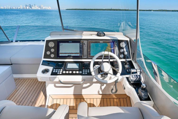 2020 Sunseeker 76 