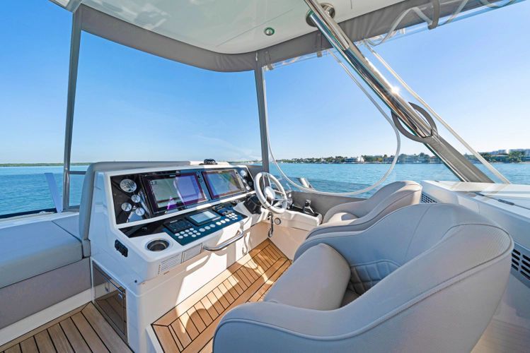 2020 Sunseeker 76 