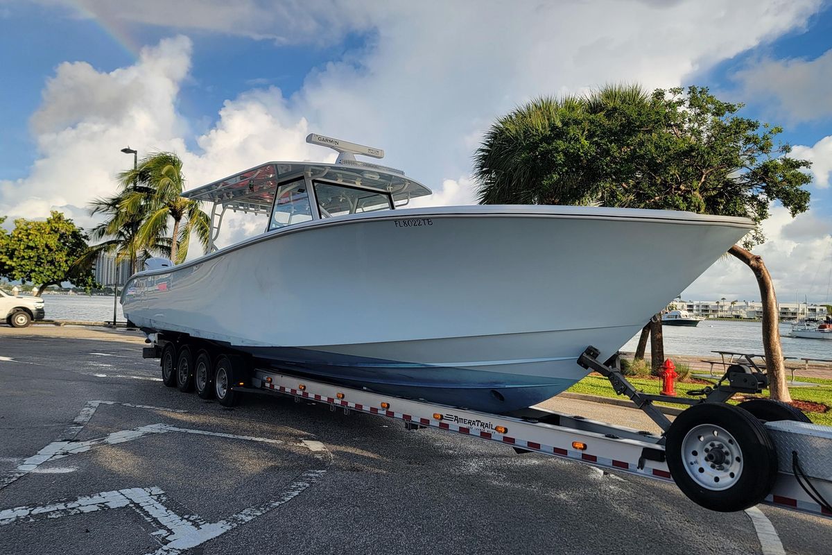 2022 Yellowfin 42 