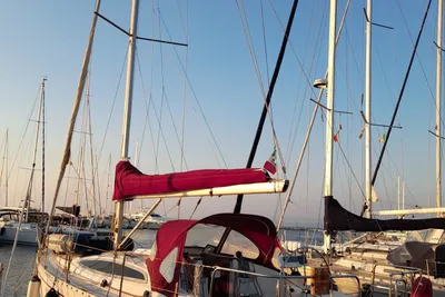 2005 Delphia Delphia 37