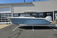 2024 Sailfish 226DC