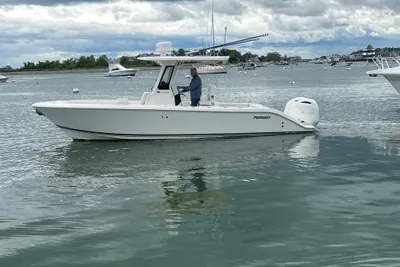 Pursuit S 268 Sport