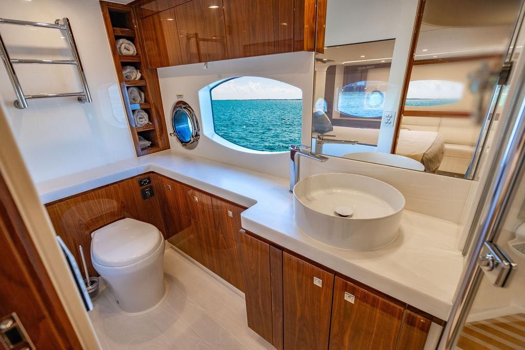 2022 Riviera 60 