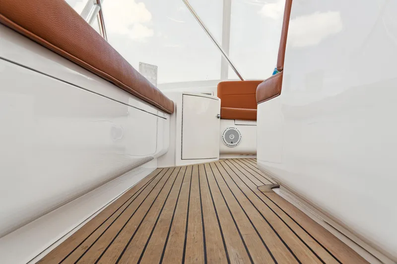 Deal Maker Yacht Photos Pics 