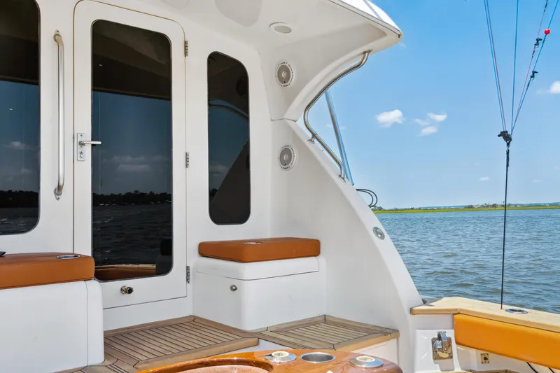 Deal Maker Yacht Photos Pics 