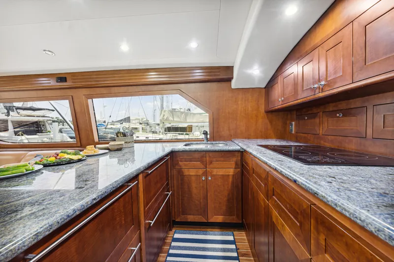 Deal Maker Yacht Photos Pics 