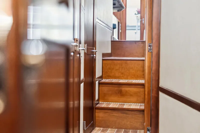 Deal Maker Yacht Photos Pics 