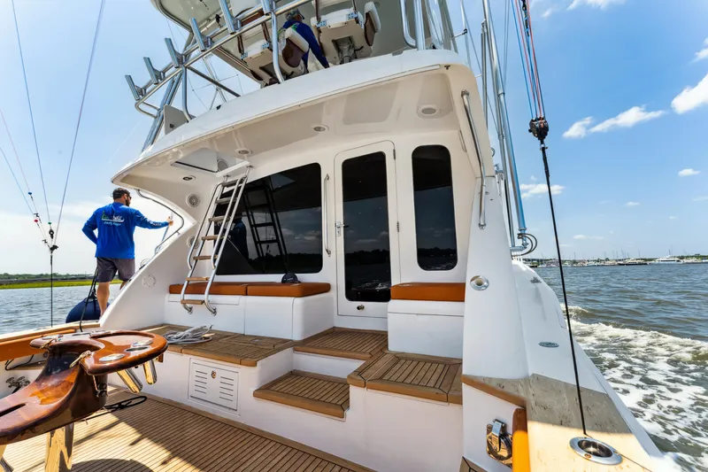 Deal Maker Yacht Photos Pics 