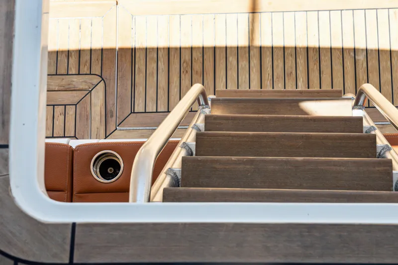 Deal Maker Yacht Photos Pics 