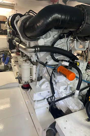 Deal Maker Yacht Photos Pics 