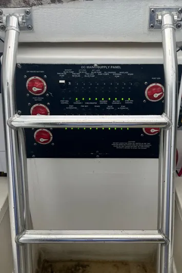 Deal Maker Yacht Photos Pics 