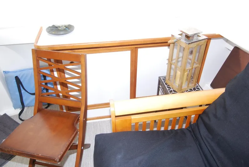 Escape Plan Yacht Photos Pics 2002 Carver 564 Cockpit - Image 23