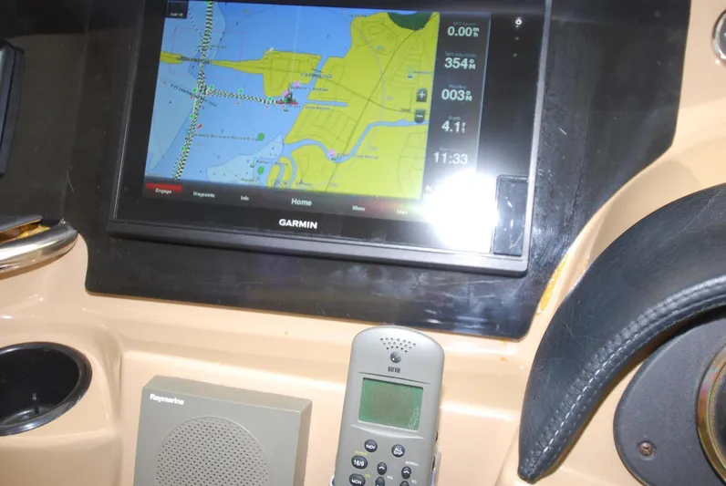 Escape Plan Yacht Photos Pics 2002 Carver 564 Cockpit - Image 69