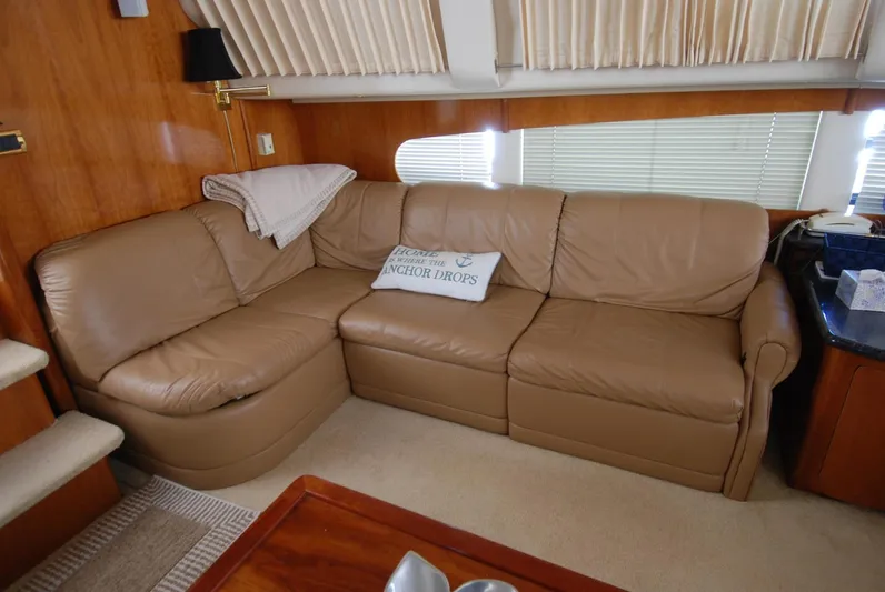 Escape Plan Yacht Photos Pics 2002 Carver 564 Cockpit - Image 16