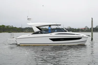 Aquila 32 Sport