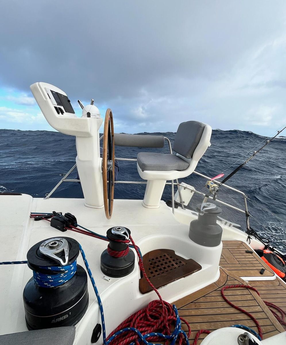 2001 Catana 58 