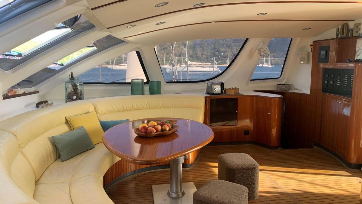 2001 Catana 58 