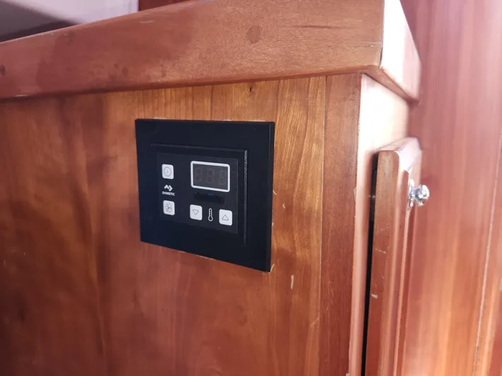 Endless Summer Yacht Photos Pics 