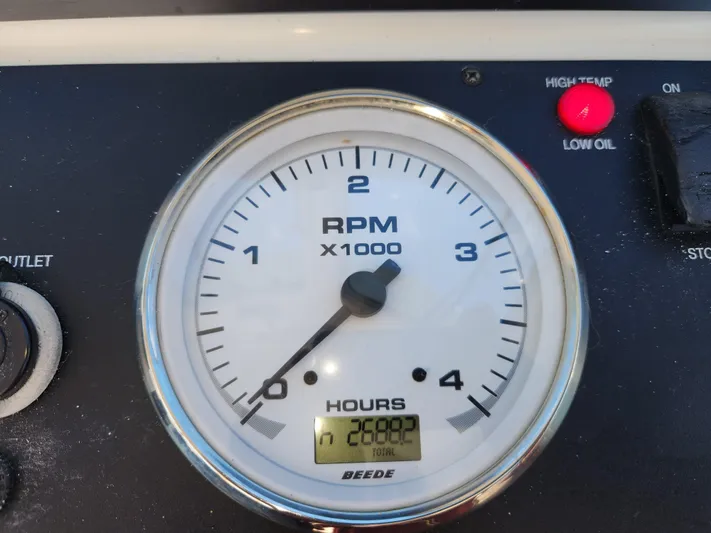 Endless Summer Yacht Photos Pics 