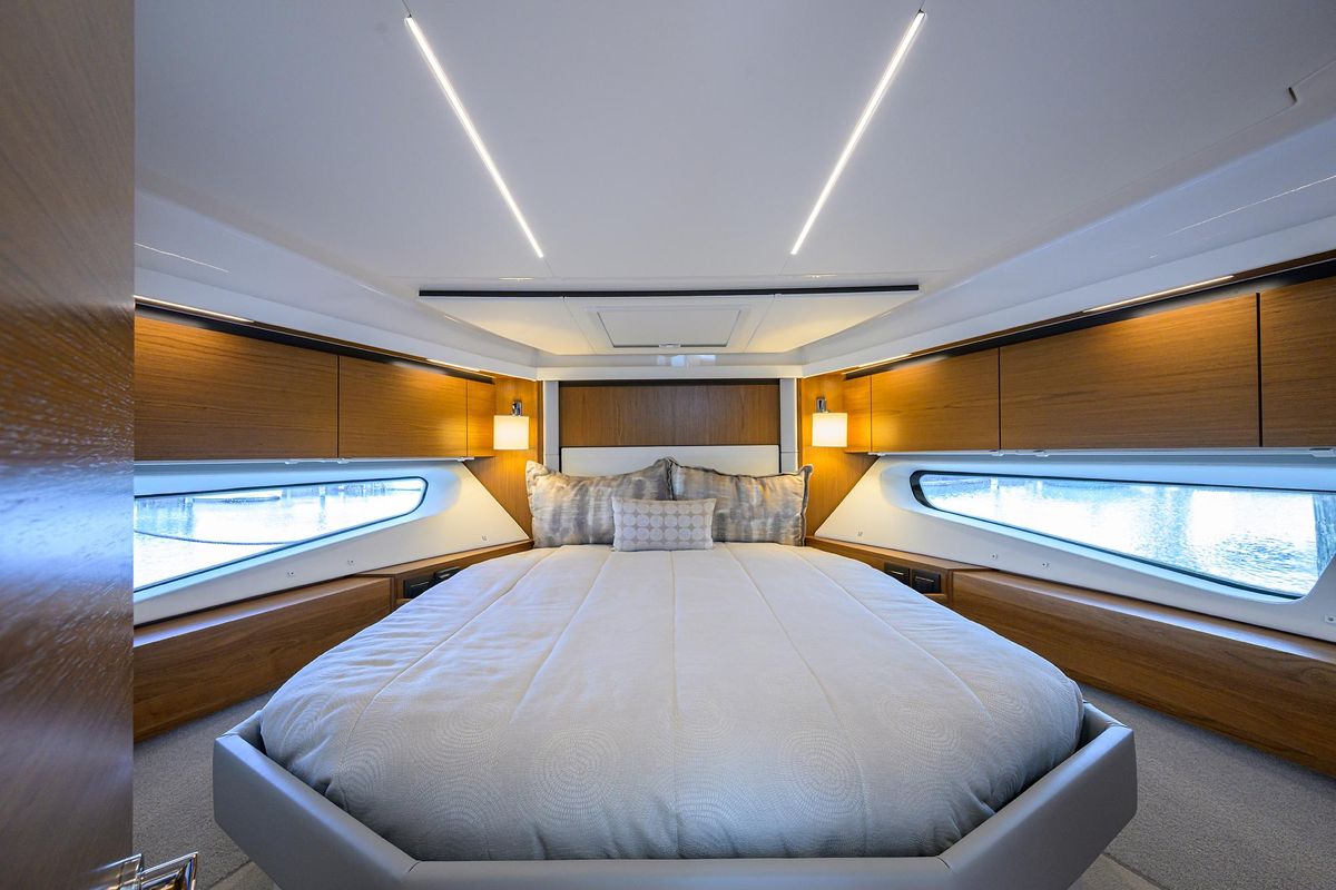 2023 Tiara Yachts 49 