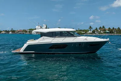 Tiara Yachts C49 Coupe
