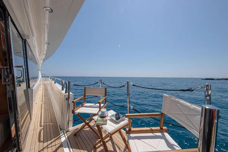 King Of Oil Yacht Photos Pics 