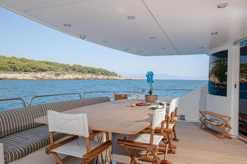 King Of Oil Yacht Photos Pics 