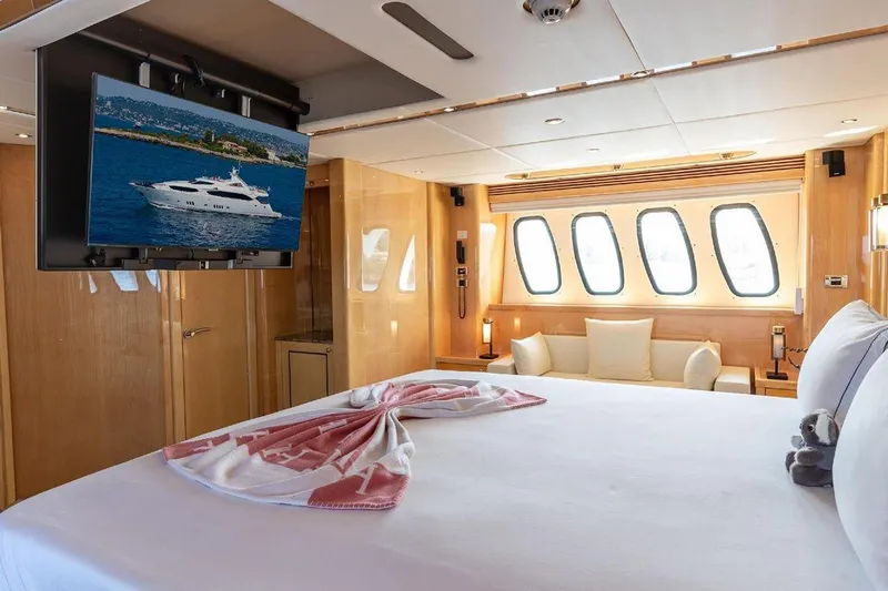 King Of Oil Yacht Photos Pics 