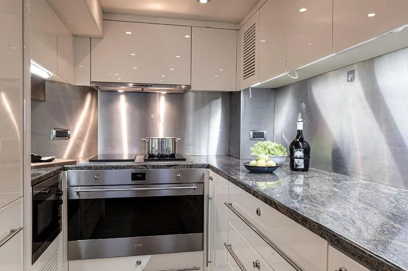 King Of Oil Yacht Photos Pics 