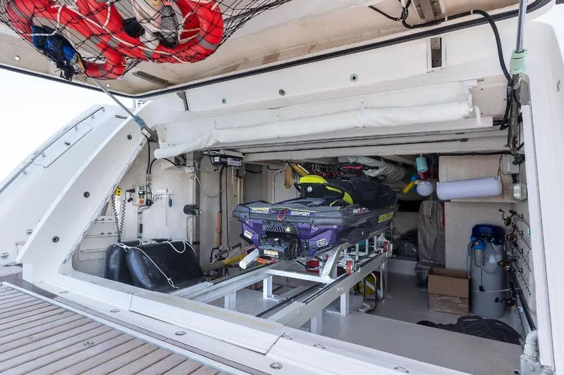 King Of Oil Yacht Photos Pics 