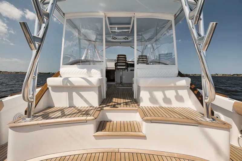 Slack Tide Yacht Photos Pics Gamefisherman 49 Slack Tide - Cockpit Mezzanine Seating