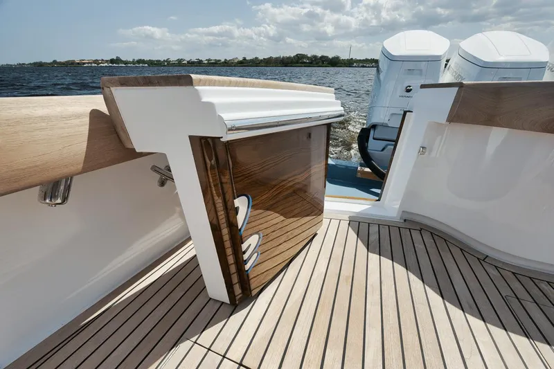 Slack Tide Yacht Photos Pics Gamefisherman 49 Slack Tide - Walkthrough Transom Door