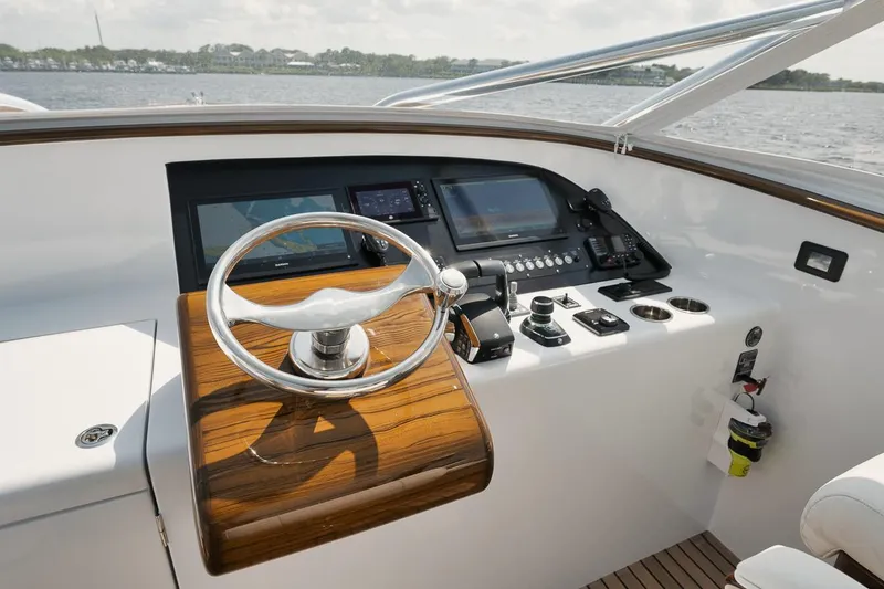 Slack Tide Yacht Photos Pics Gamefisherman 49 Slack Tide - Bridge Deck Electronics